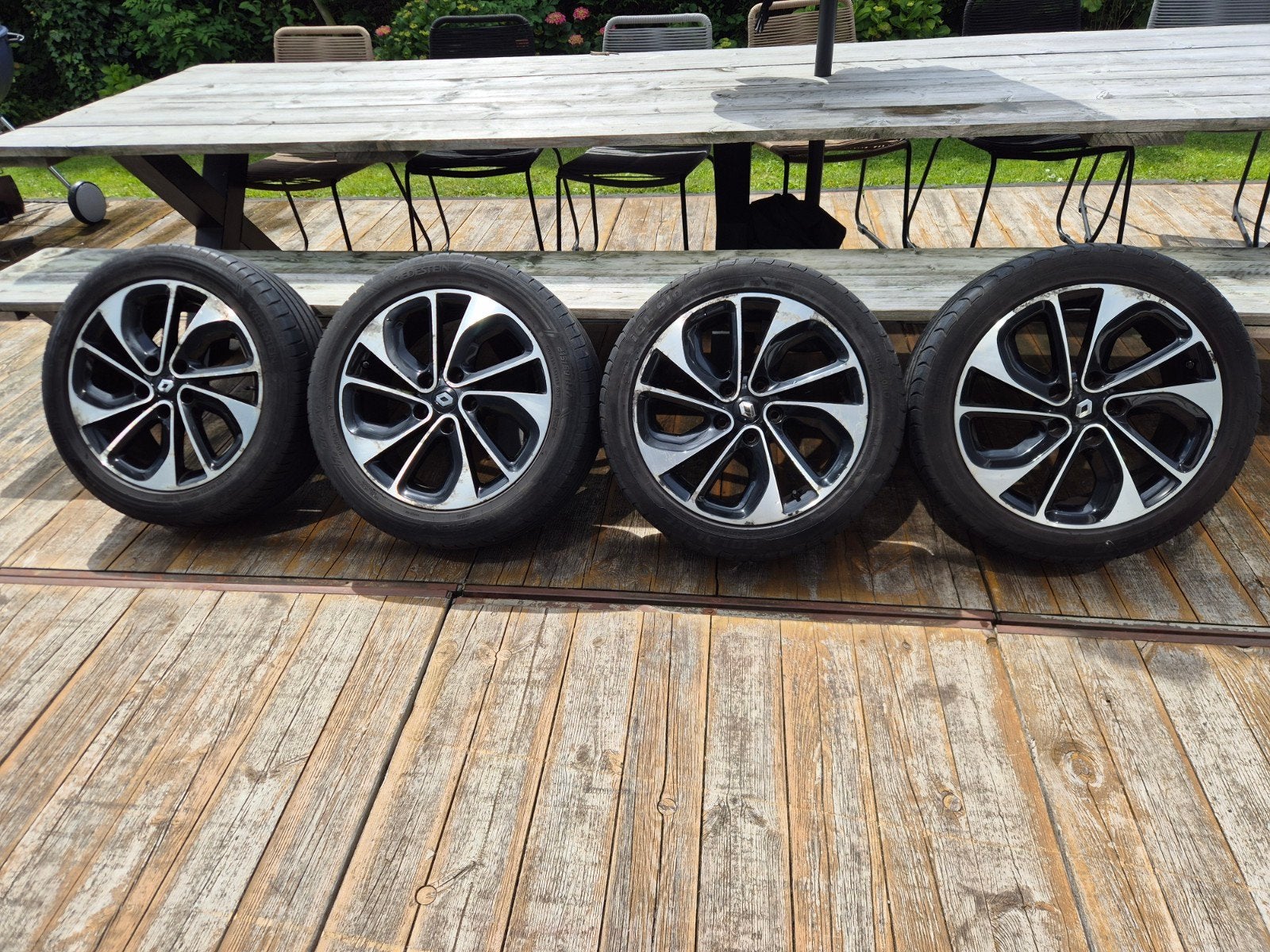 4x 17 inch banden met bandenspanning sensoren op velgen, Auto-onderdelen, Banden en Velgen, Ophalen, Gebruikt, Banden en Velgen