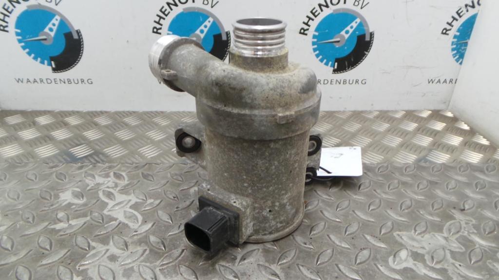BMW 3 SERIES WATERPOMP 2015, Ophalen of Verzenden, Gebruikt, Stiba lid