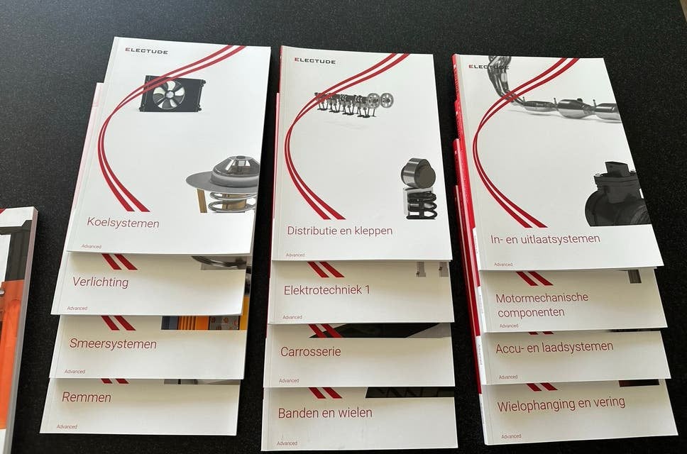 Electude Advanced lesboeken, Ophalen of Verzenden, Beta, Nieuw, MBO