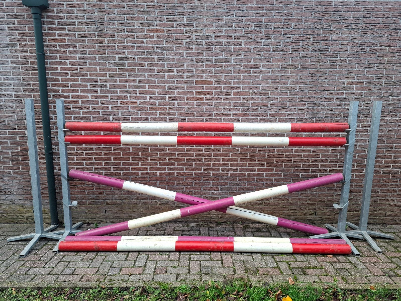Hindernissen, Ophalen, Zo goed als nieuw