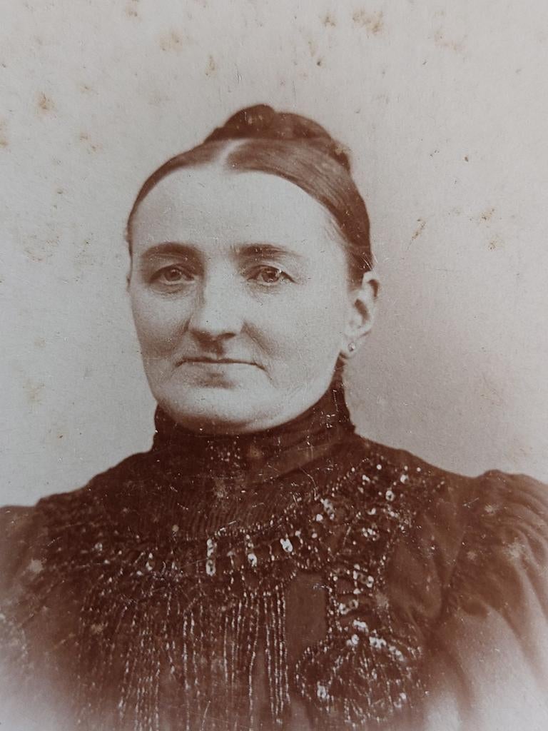 Cdv Vrouw, P.W. Roemer, Rotterdam, Verzamelen, Foto's en Prenten, Ophalen of Verzenden, Voor 1940, Gebruikt, Overige onderwerpen