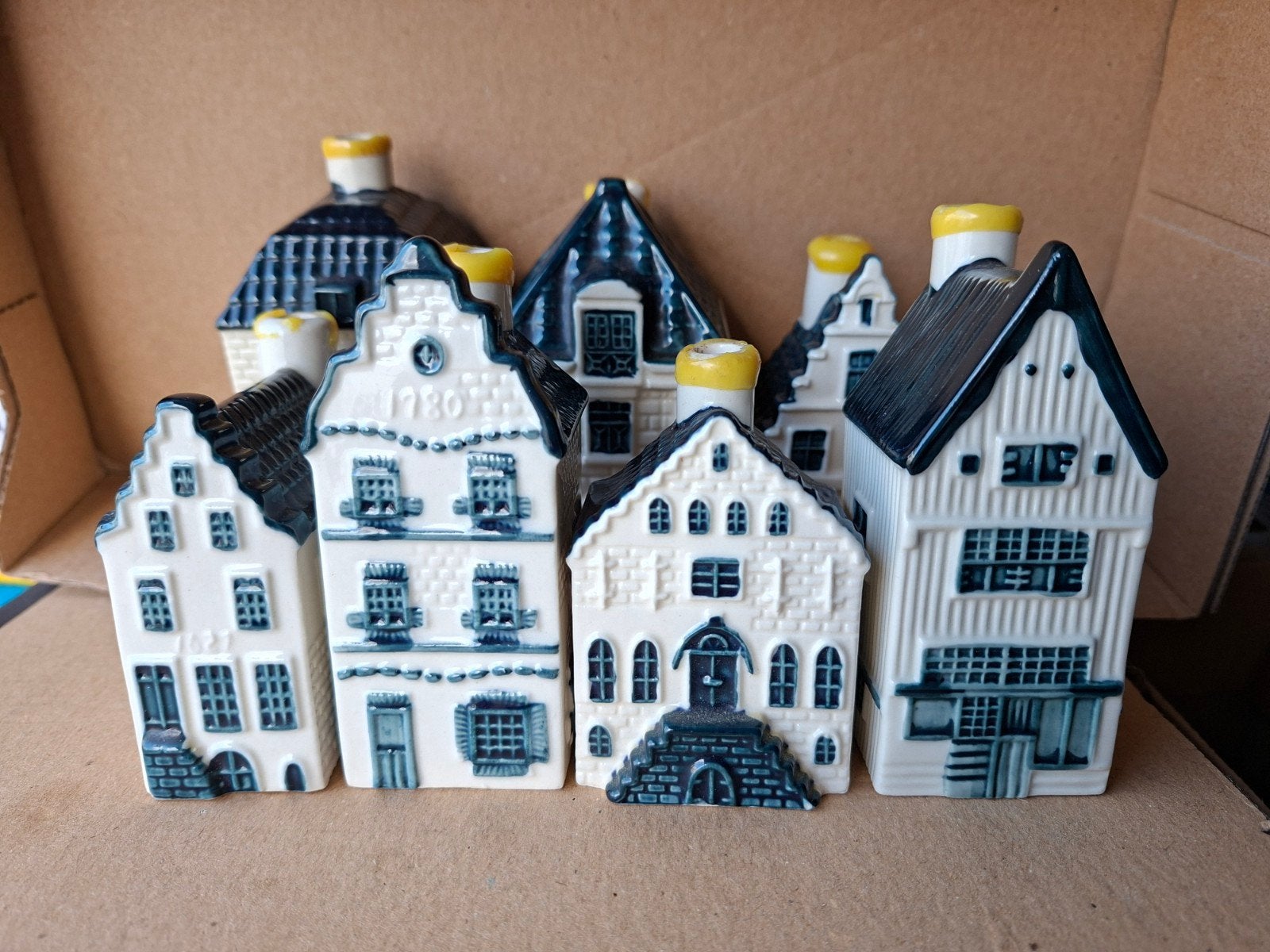 klm huisjes 7x leeg, 2, 3, 4, 6, 55, 64, 73, Ophalen