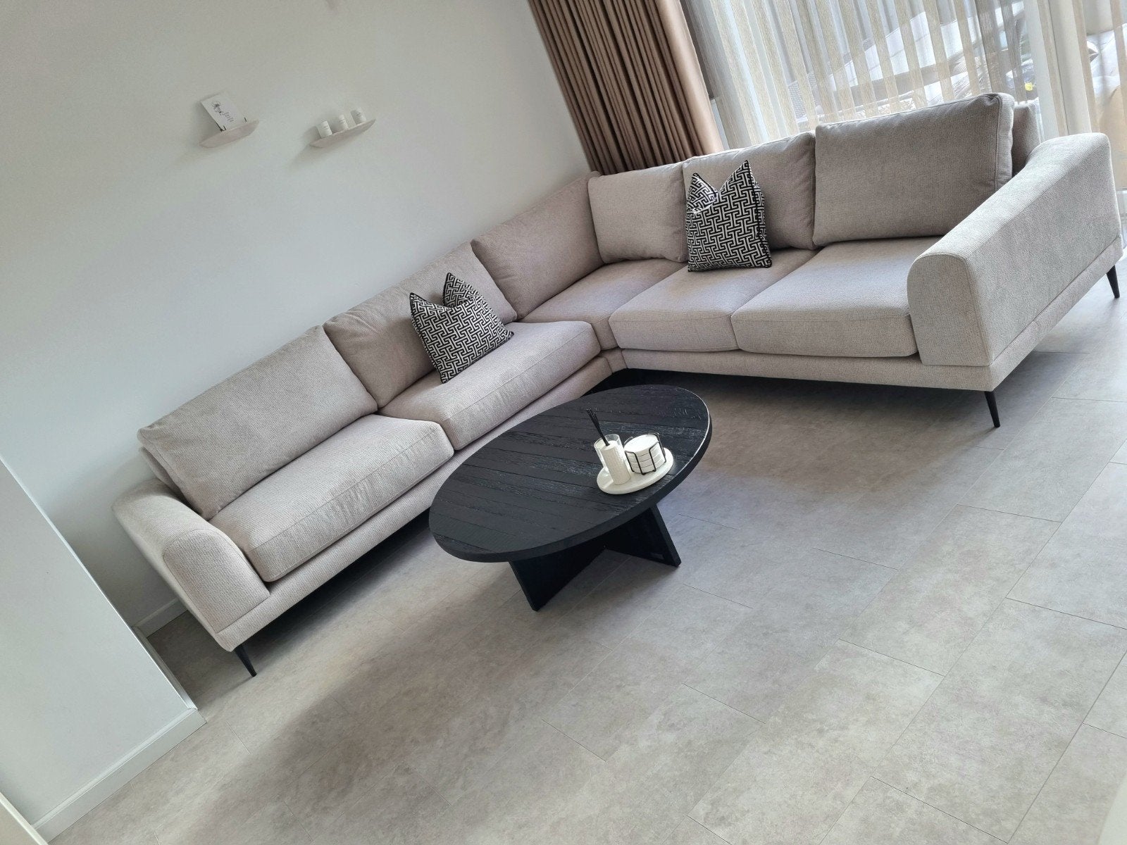 Comfortabele bank en 4 eetkamerstoelen - Stof Mitto Beige, Ophalen, 100 tot 125 cm, Hoekbank, 300 cm of meer