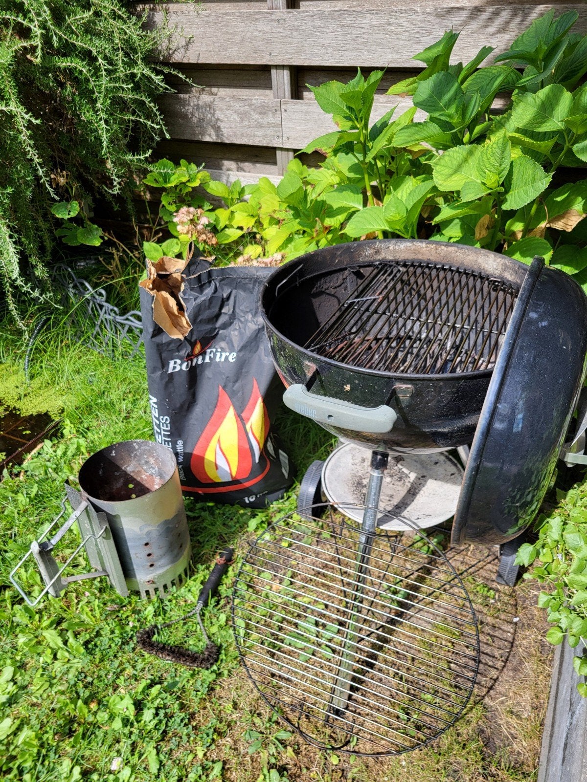 Weber BBQ 47cm met firestarter, Ophalen, Gebruikt, Weber