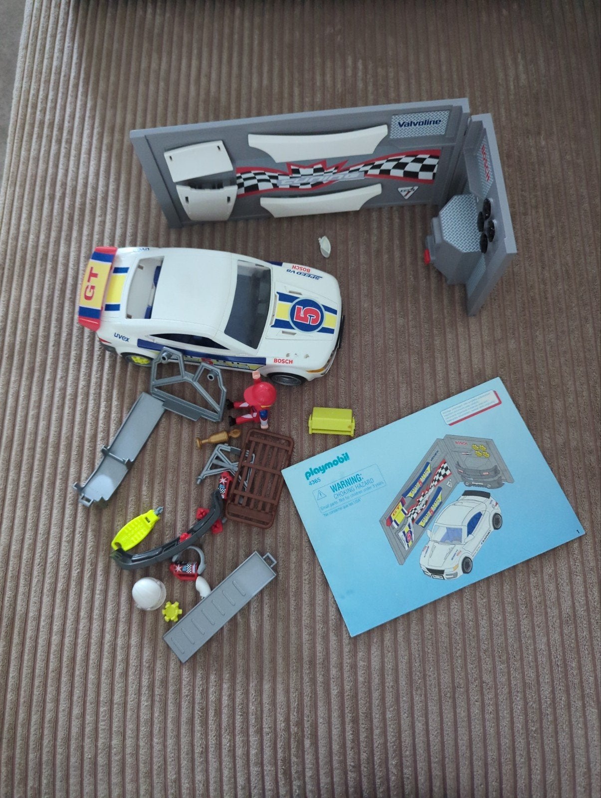 Playmobil raceauto met garage en accessoires, Ophalen, Gebruikt