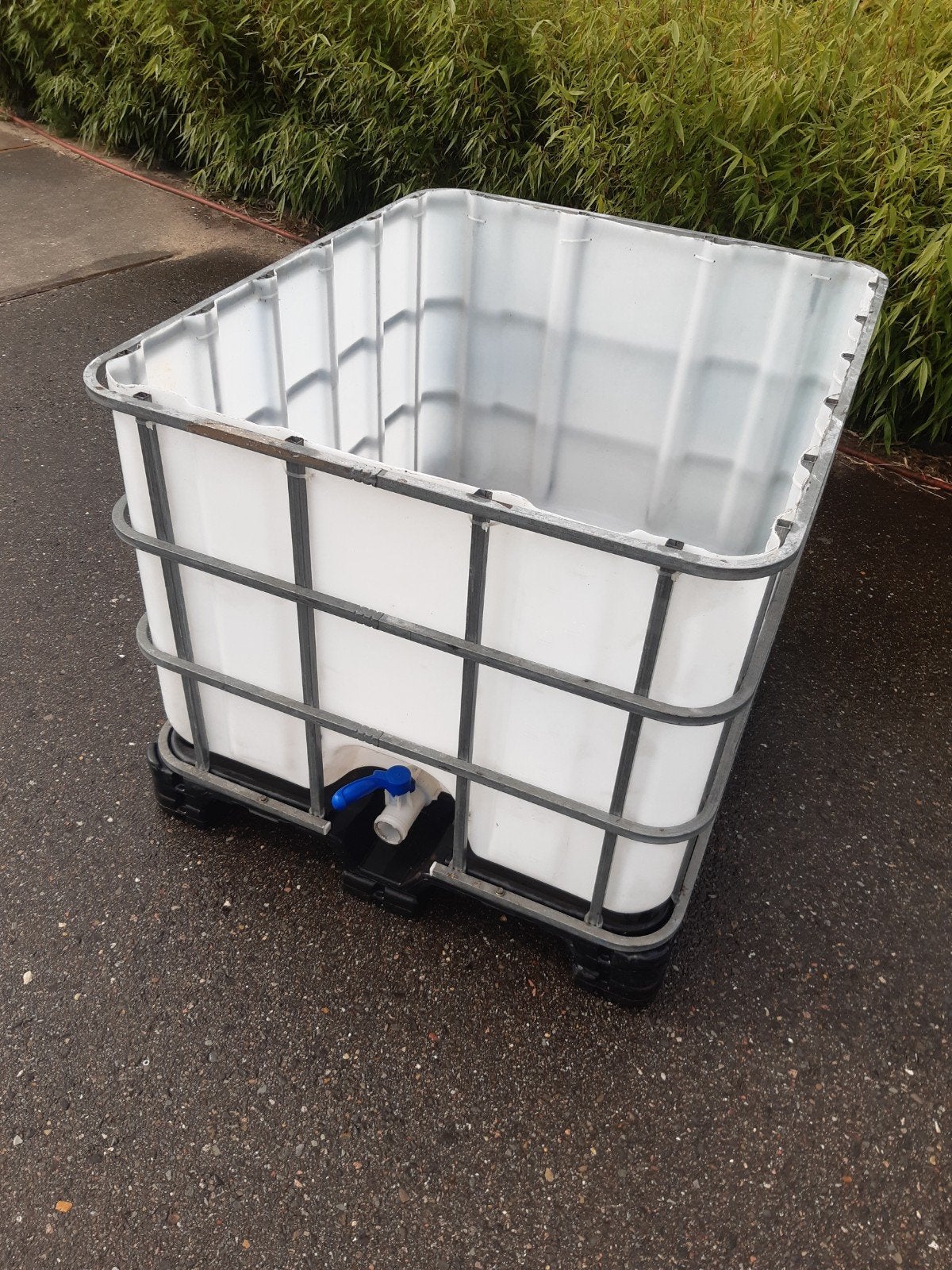 hooivoerbak  slowfeeder, Ophalen