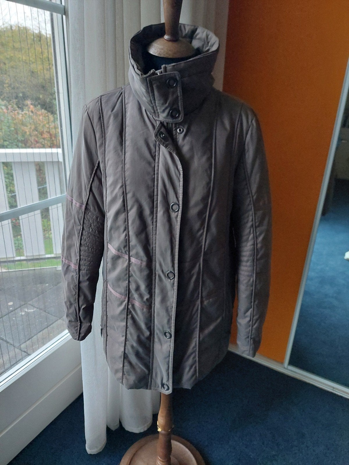 Licht gewatteerde jas van Isabell maat 40, Kleding | Dames, Ophalen of Verzenden, Zo goed als nieuw, Maat 38/40 (M)