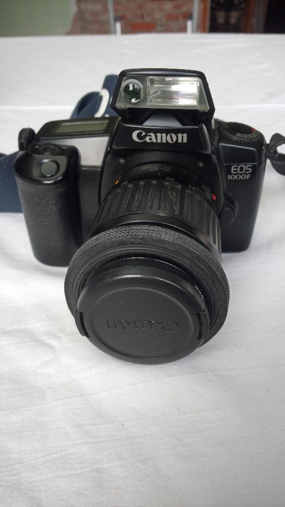 Fotocamera Canon EOS 1000F, Flitser, cameratas, Ophalen of Verzenden, Gebruikt, Spiegelreflex, Canon