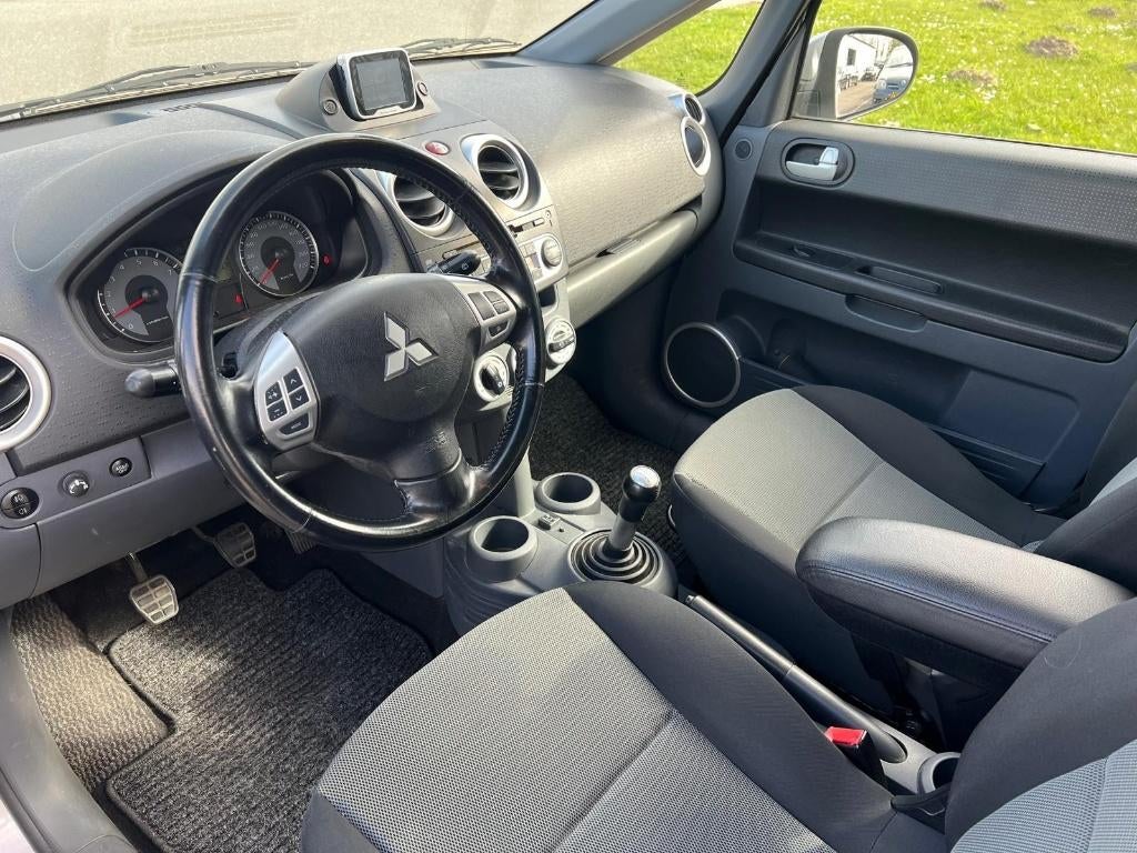 Mitsubishi Colt 1.3 5DRS 2010 LPG G3 Cruise Airco Navi, Auto's, Voorwielaandrijving, Stof, Colt, Origineel Nederlands