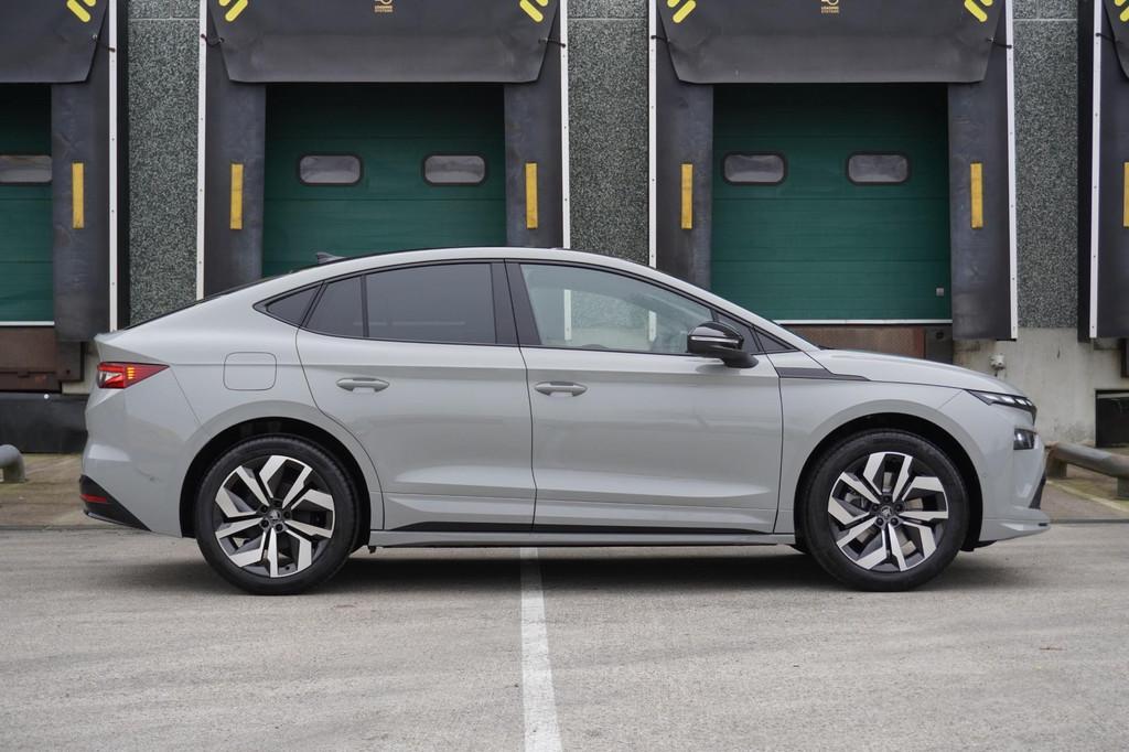 Skoda Enyaq Coupé 286pk 85 Sportline | Trekhaak Wegklapbaar, Auto's, Skoda, Automaat, 12 maanden, 82 kWh, 286 pk