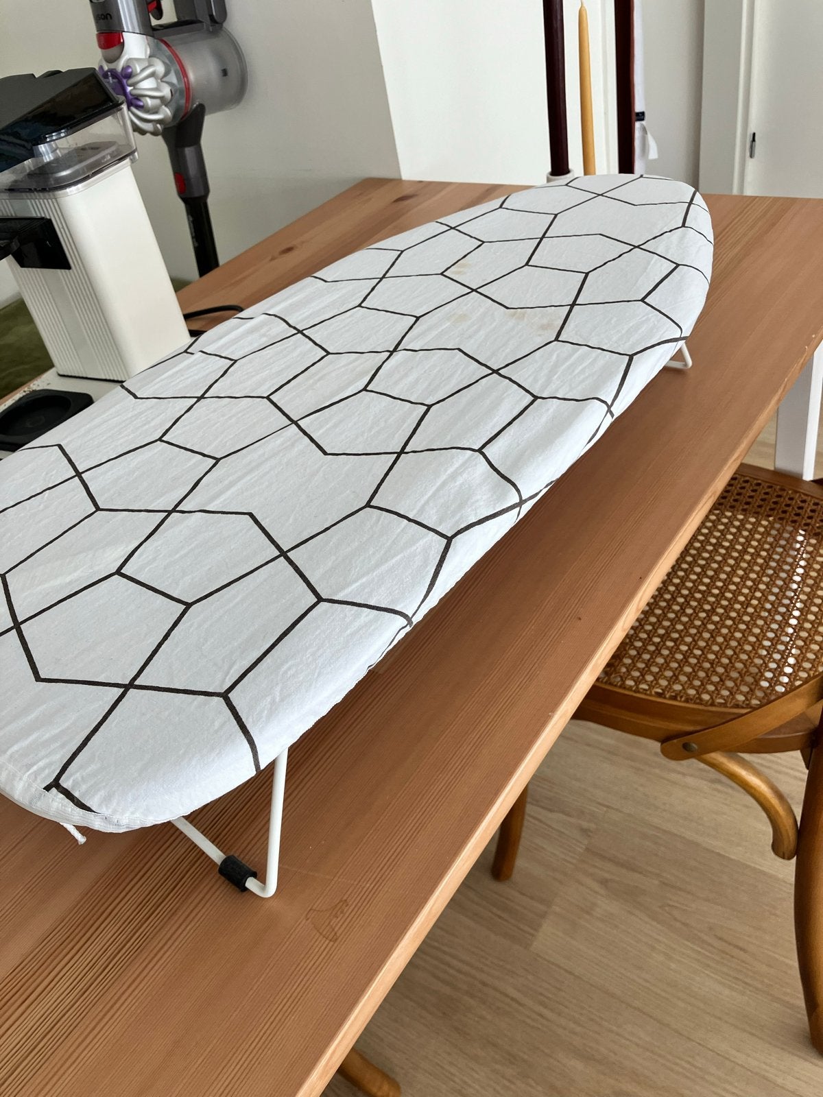 IKEA Compacte tafelstrijkplank, Witgoed en Apparatuur, Strijkijzers en Strijkplanken, Ophalen, Zo goed als nieuw