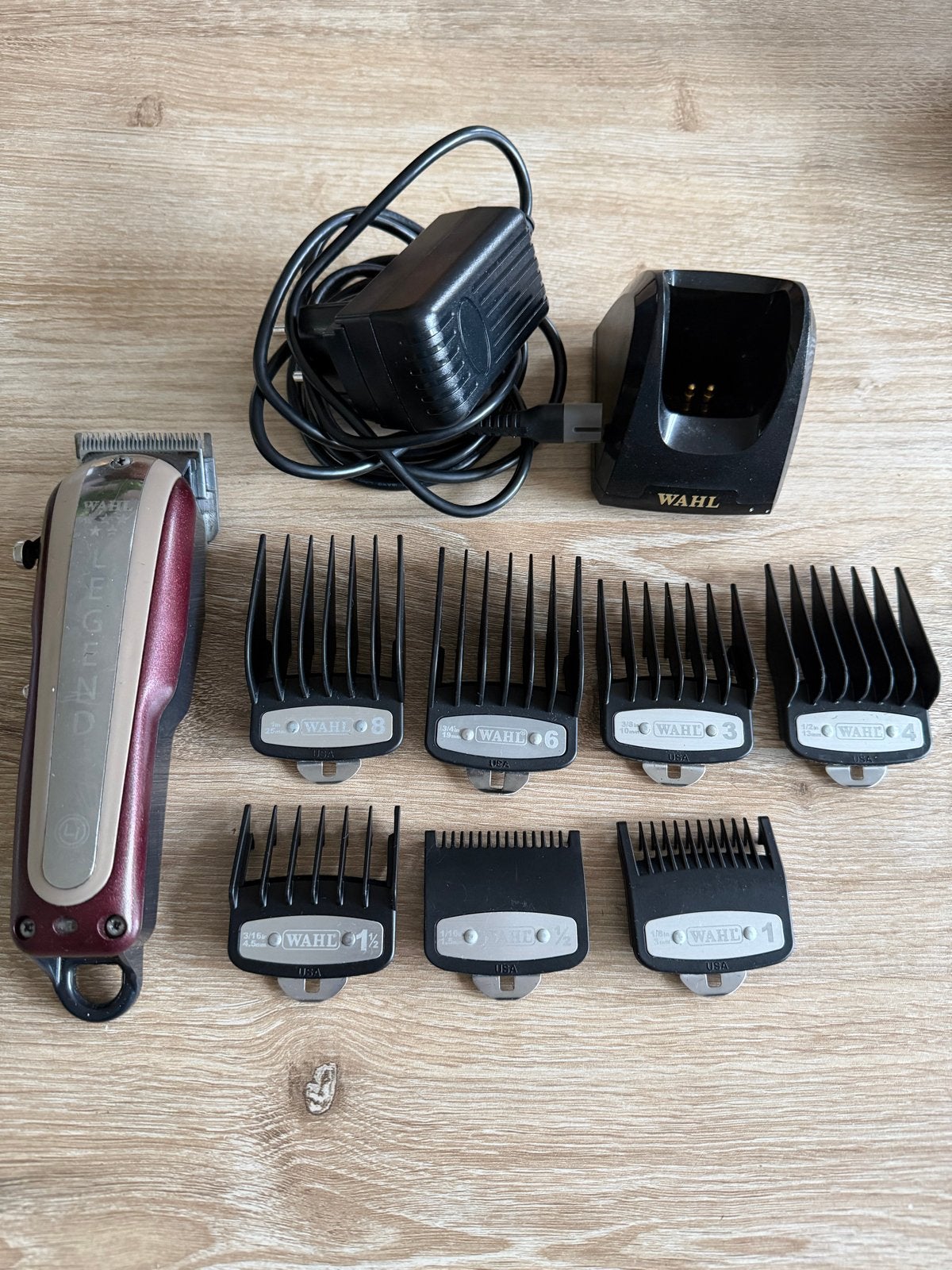 Wahl Legend Tondeuse met Oplaadstation en Opzetkammen, Ophalen of Verzenden, Zo goed als nieuw, Tondeuse
