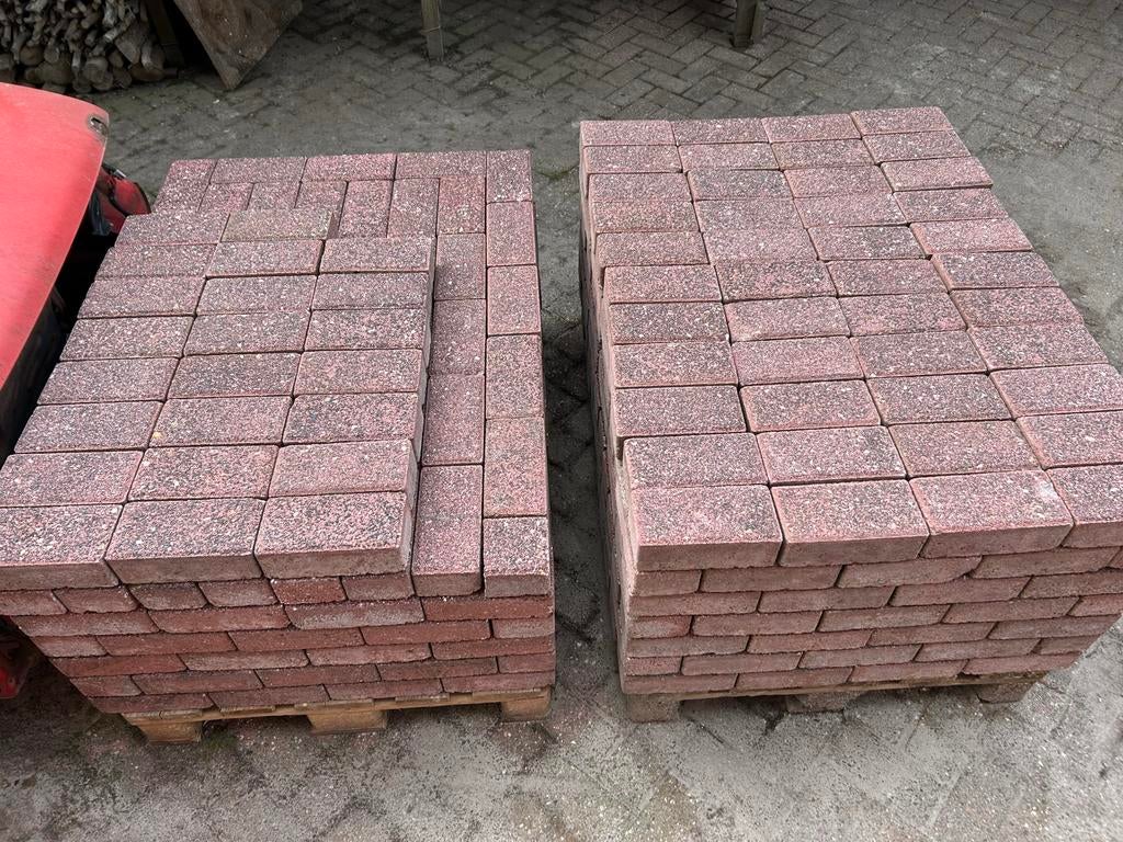 Rode BKK klinkers en bischop mutsen, Tuin en Terras, Ophalen, Gebruikt, Klinkers, 10 m² of meer