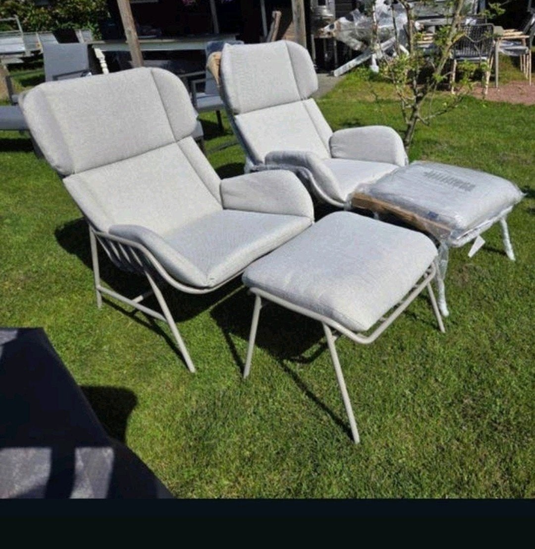 2 STUKS GARDEN IMPRESSIONS LOUNGESTOELEN MET VOETENBANK €450, Ophalen, Nieuw
