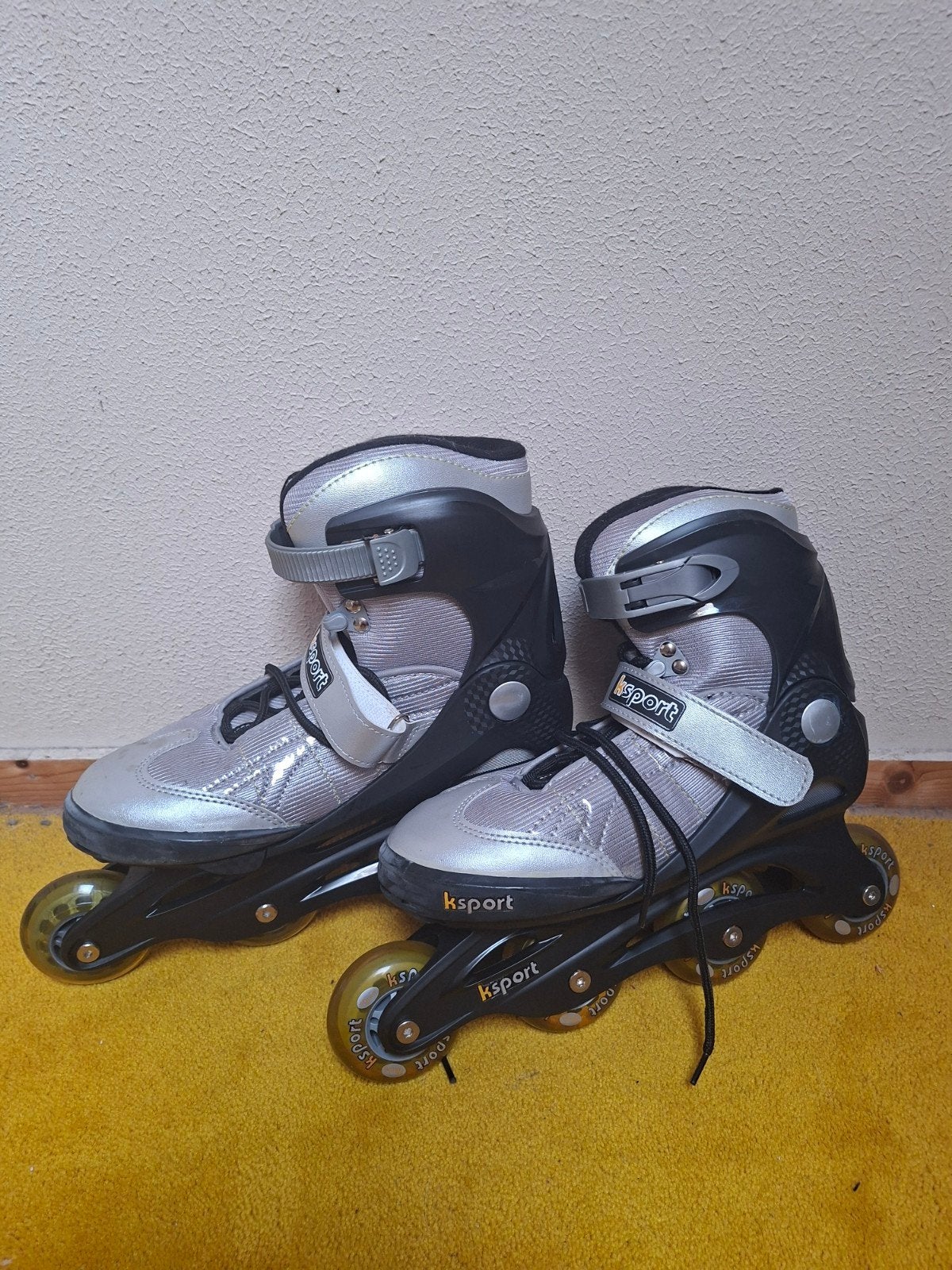 Ksport Inline Skates - Maat 39 - Inclusief Draagtas, Sport en Fitness, Skeelers, Gebruikt, Dames, Inline skates 4 wielen, Ophalen