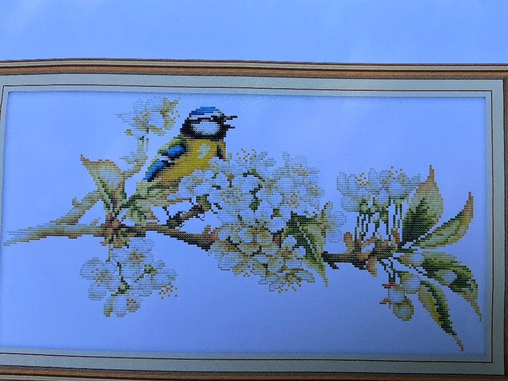 Borduurpakket Vogel op bloesemtak, Verzenden, Nieuw, Handborduren, Borduurpakket