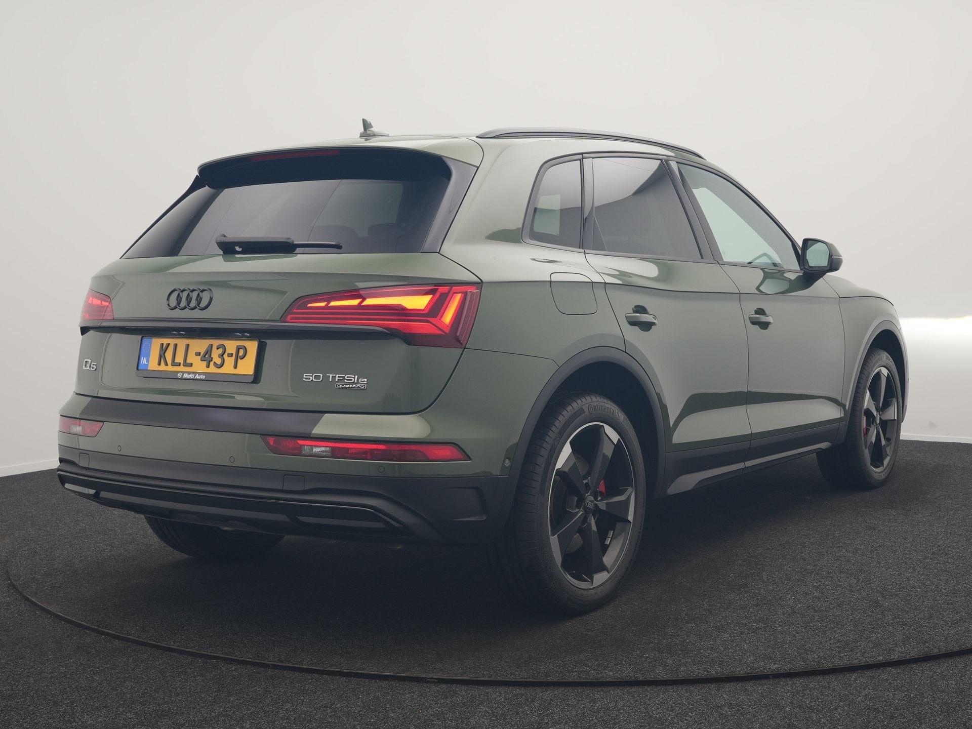 Audi Q5 50 TFSI e PHEV 300pk Dealer O.H. | Trekhaak Af Fabri, Auto's, Automaat, Stof, Gebruikt, Zwart