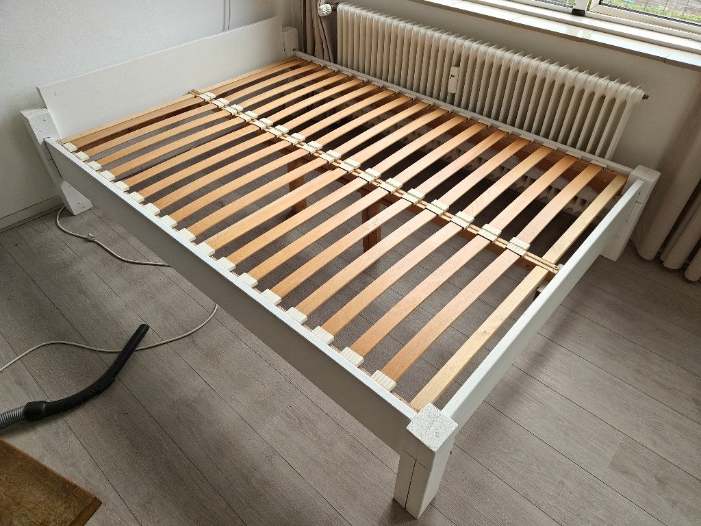 Twijfelaar bed 140 cm inclusief lattenbodem, Huis en Inrichting, Slaapkamer | Bedden, Ophalen, Gebruikt, 140 cm, Twijfelaar