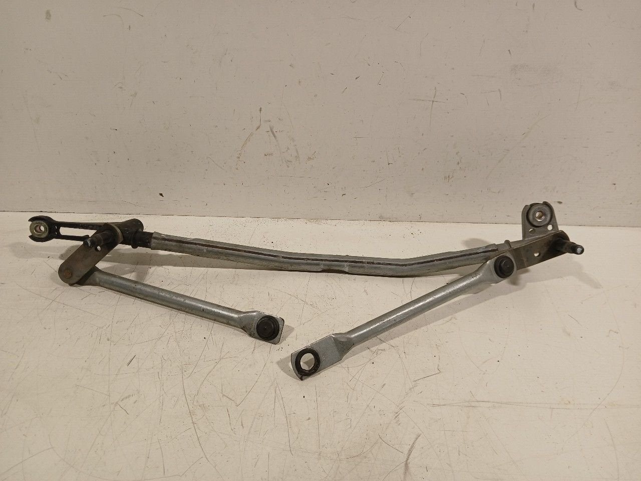 Ruitenwisser mechaniek voor Volvo S60, Onderdelen@venauto.nl, Van der Ven Autorecycling B.V., Gebruikt, Ettenseweg 76, 4706 PB Roosendaal, The Netherlands
