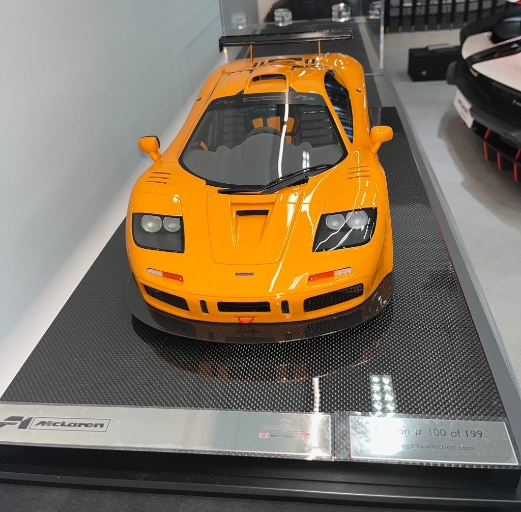 McLaren F1 LM Oranje 1:8 van Amalgam, Hobby en Vrije tijd, Ophalen of Verzenden, Nieuw, 1:5 t/m 1:8, Auto