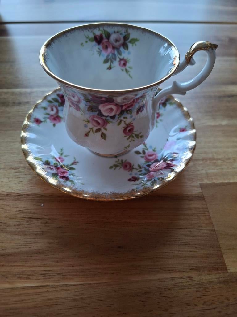 Kop en Schotel Bone China, Antiek en Kunst, Antiek | Servies los, Ophalen