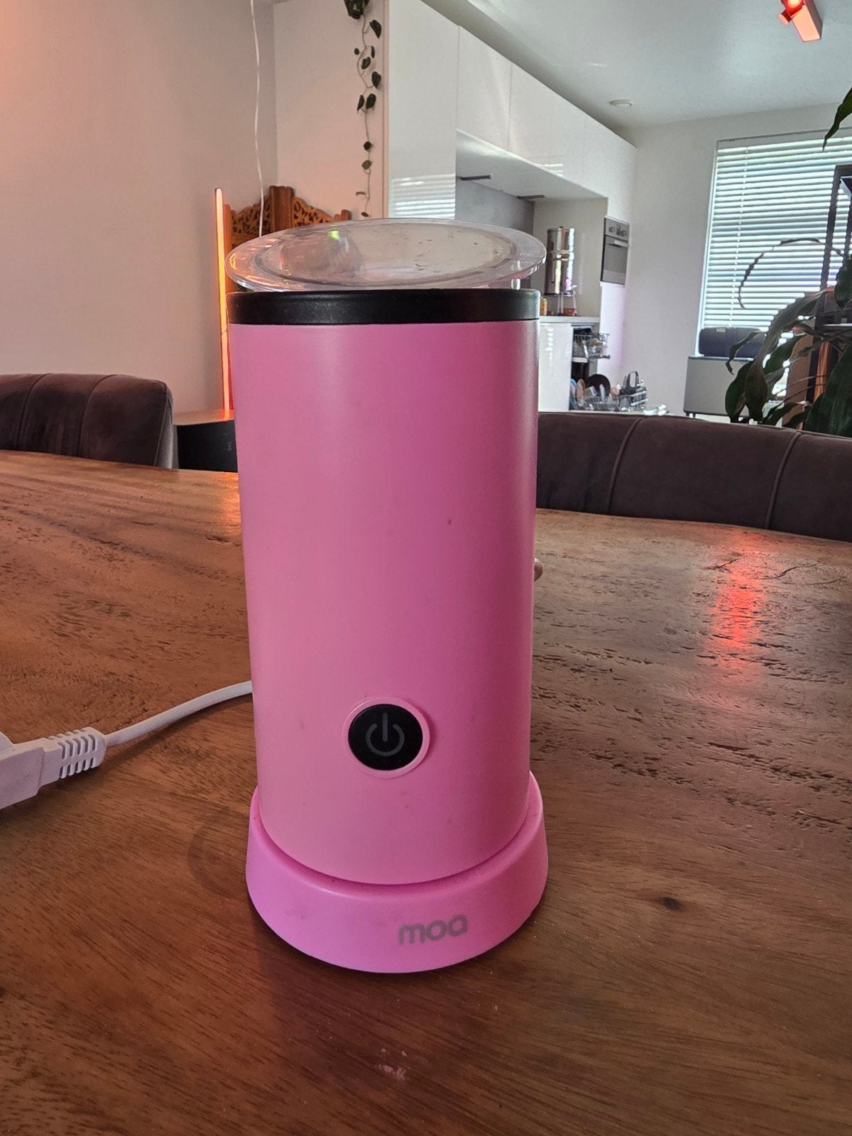 Roze Moa Melkopschuimer - Zo goed als nieuw!, Witgoed en Apparatuur, Melkopschuimers, Ophalen of Verzenden, Zo goed als nieuw