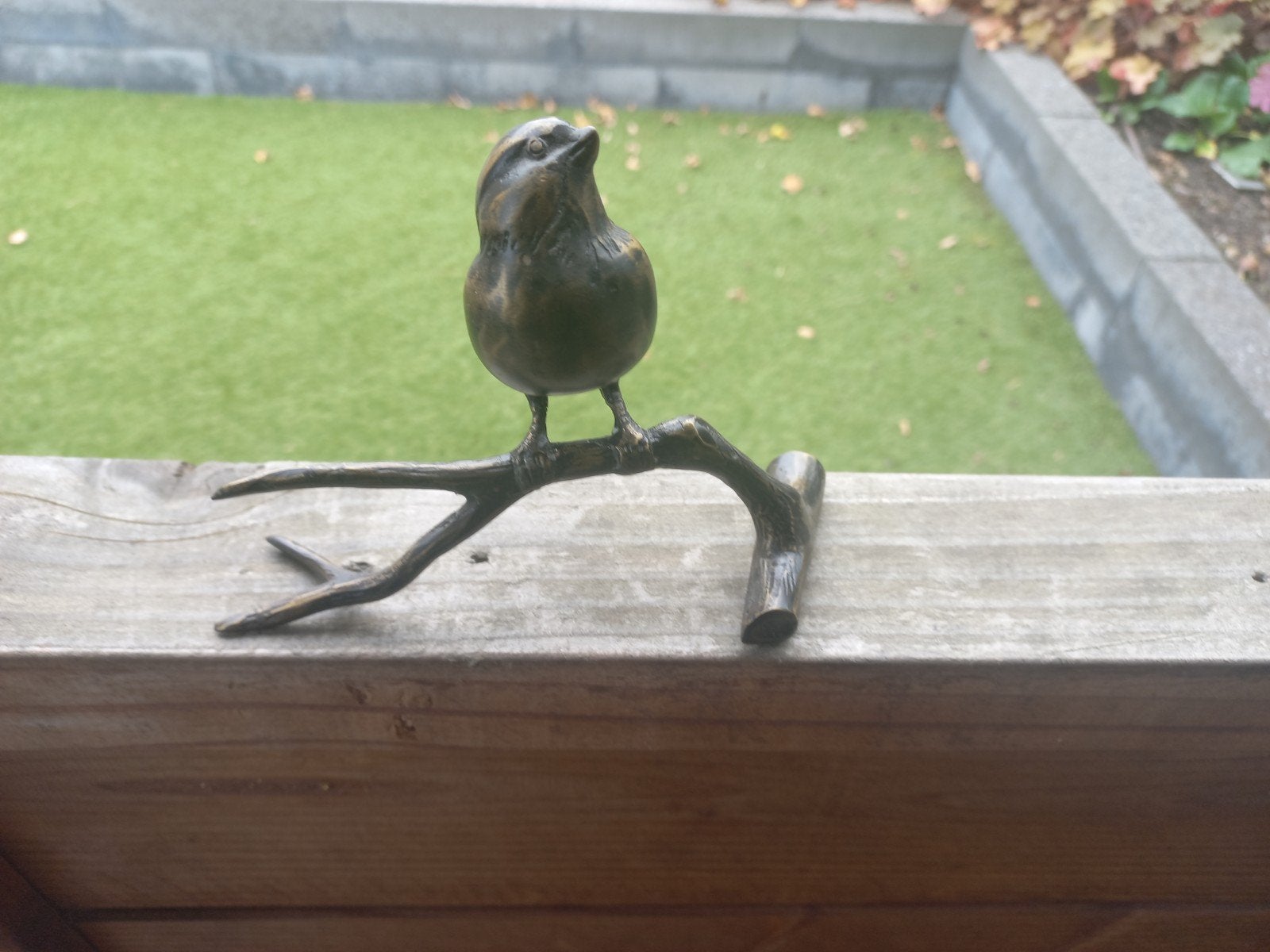 Bronzen mus op tak - 15x13 cm, Minder dan 20 cm, Ophalen of Verzenden, Brons, Beeld