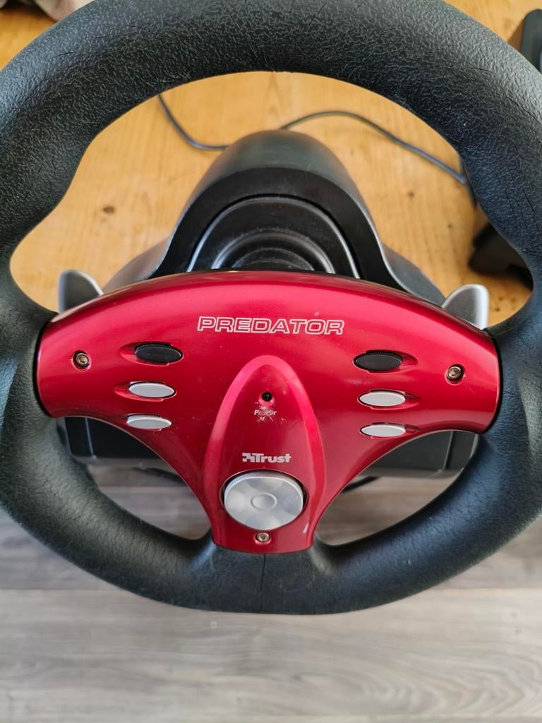 Trust Predator racestuur met pedalen, Spelcomputers en Games, Ophalen
