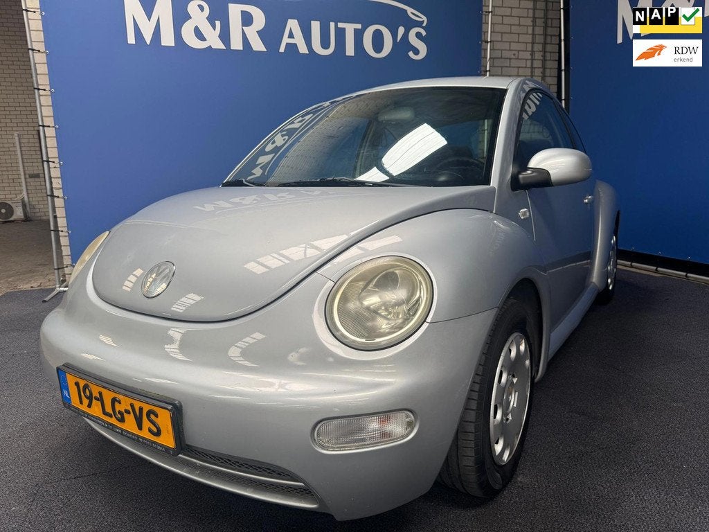 Volkswagen New Beetle 1.6 Nieuwe apk, Auto's, Volkswagen, Stof, Gebruikt, Beetle (Kever), 4 stoelen