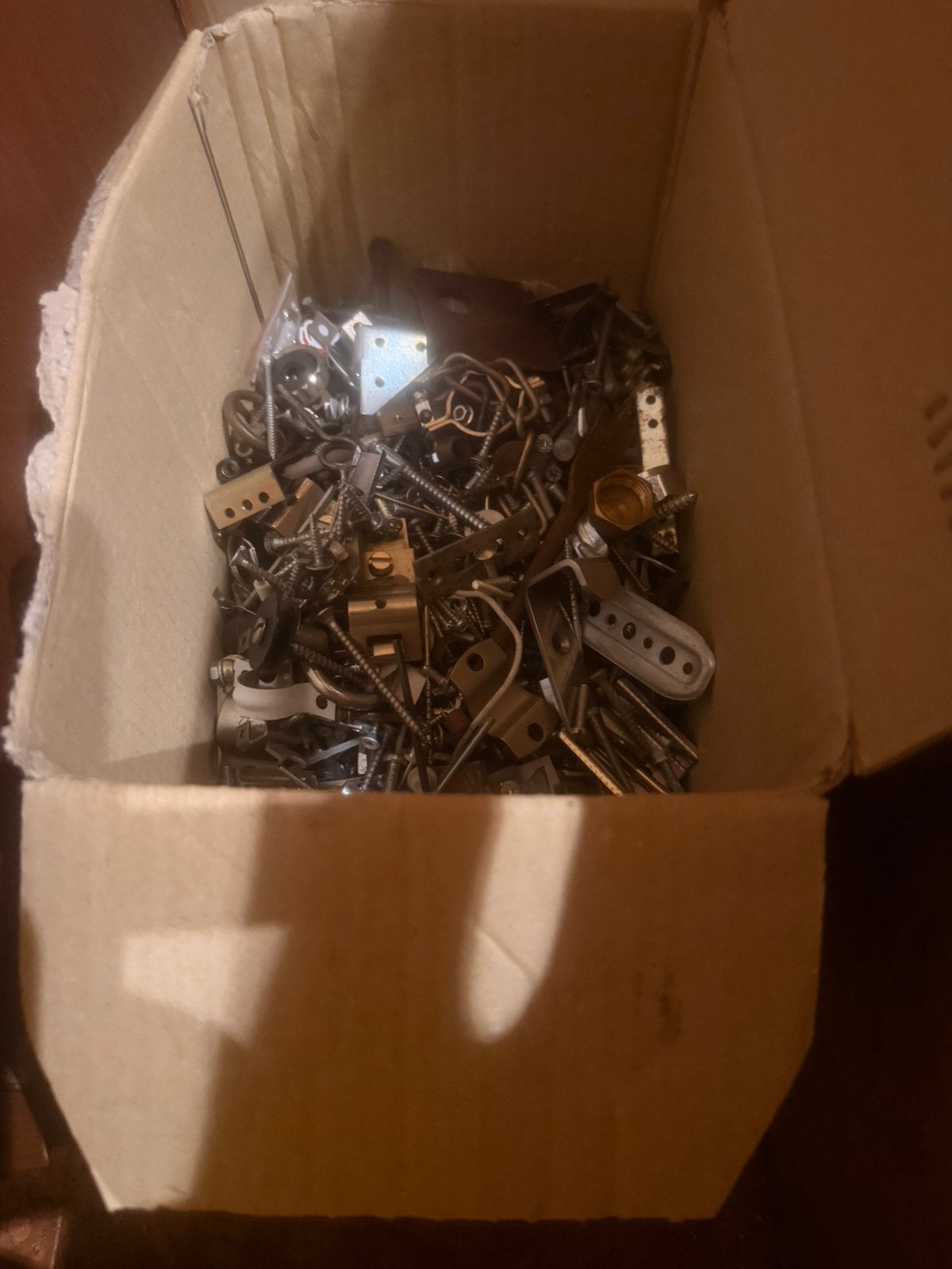 Doos met metalen bevestigingsmaterialen, Ophalen, Zo goed als nieuw, Schroeven, Rvs
