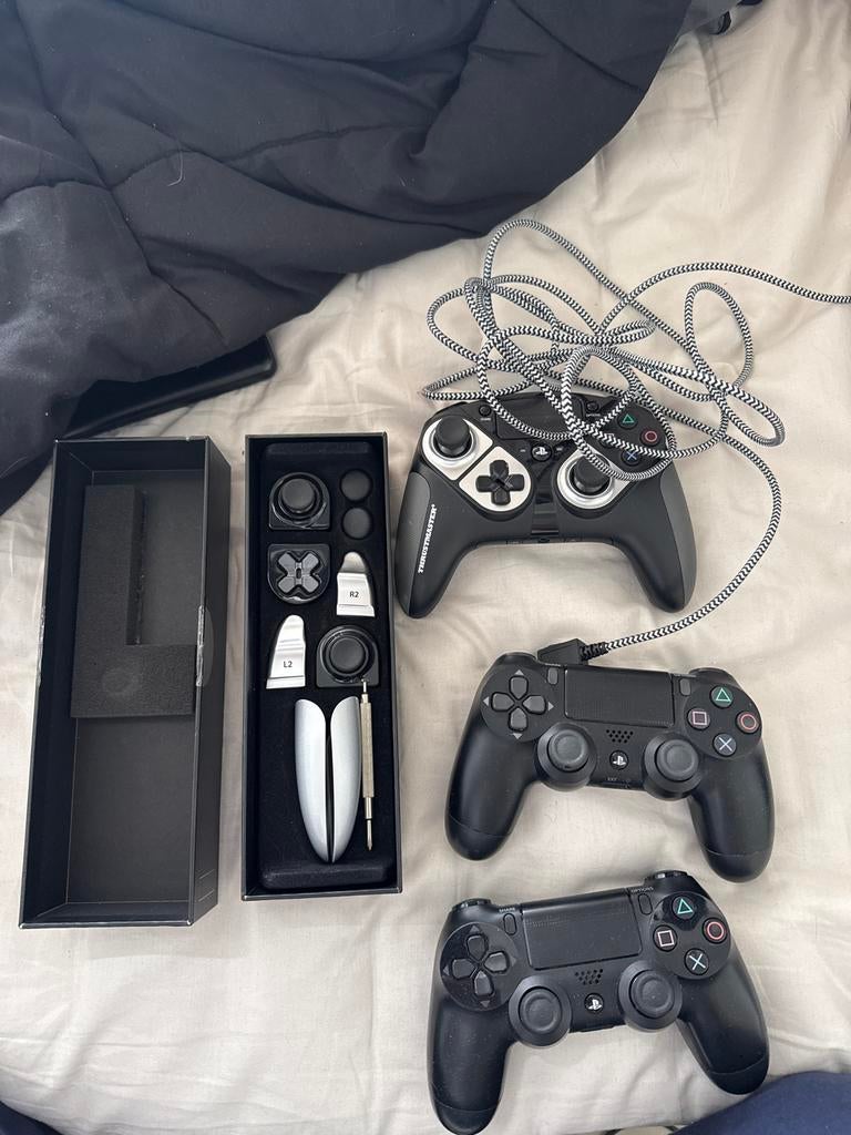 PS4/PS5 Controllers: 2 DualSense & 1 Modded Controller, Spelcomputers en Games, Spelcomputers | Sony PlayStation Consoles | Accessoires