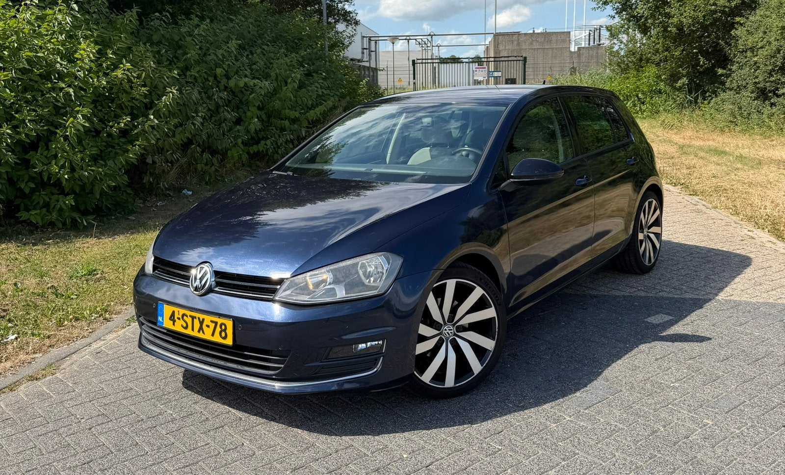 Volkswagen Golf 1.4 TSI ACT 140pk DSG, Auto's, 4 cilinders, Blauw, Alcantara, Origineel Nederlands