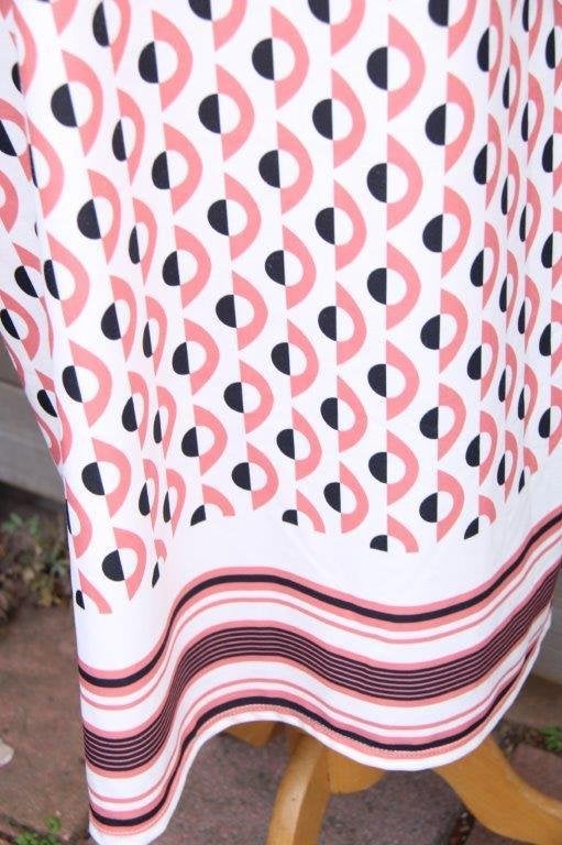 Jurk creme/ roze/ zwart Paprika mt 3(48) Vaste prijs OPR, Kleding | Dames, Beige, Maat 46/48 (XL) of groter, Ophalen of Verzenden