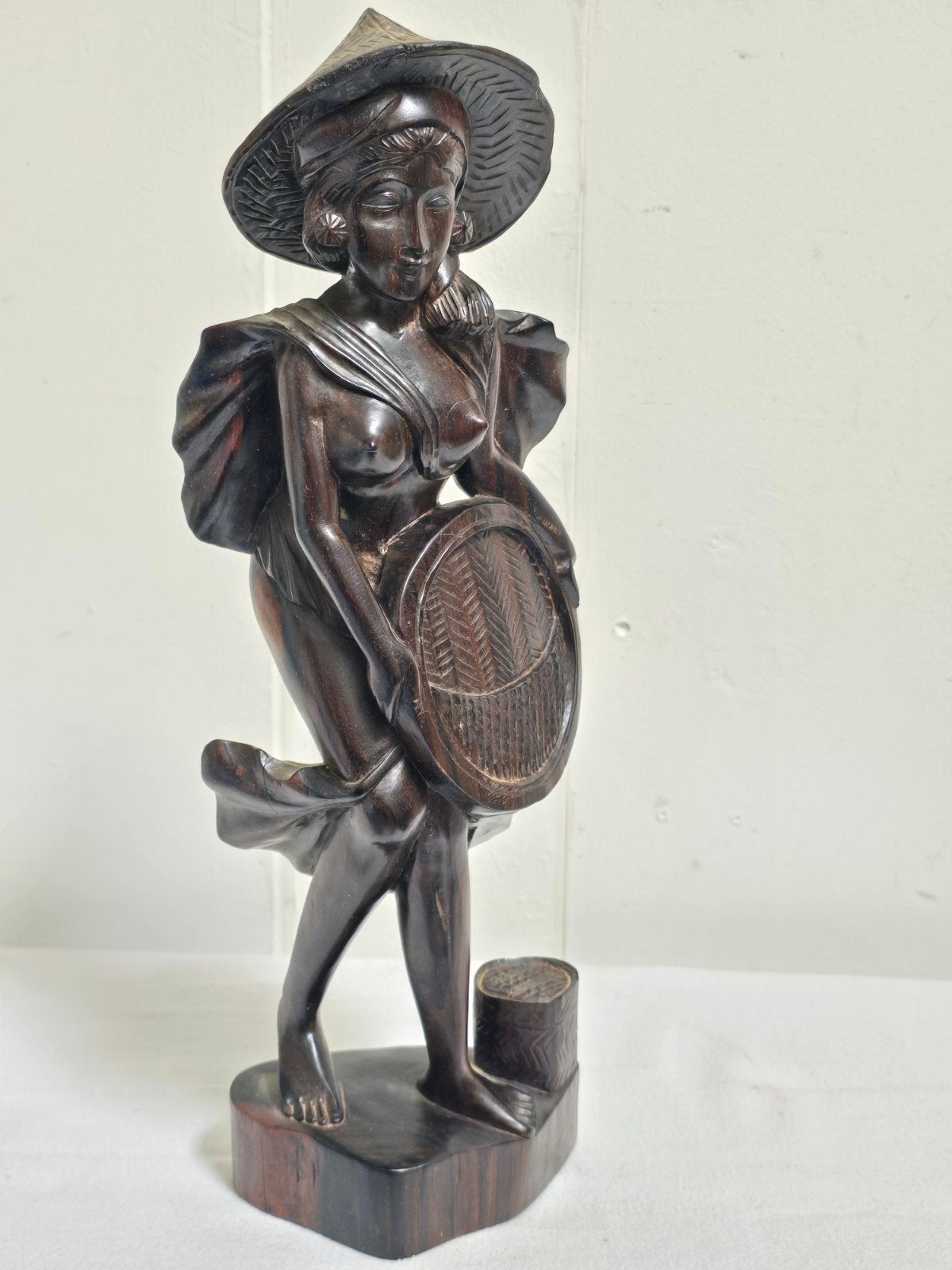 Bali-sculptuur houtsnijwerk Balinese vrouw Indonesisch beeld, Ophalen, Handgemaakt, Beeld, Hout