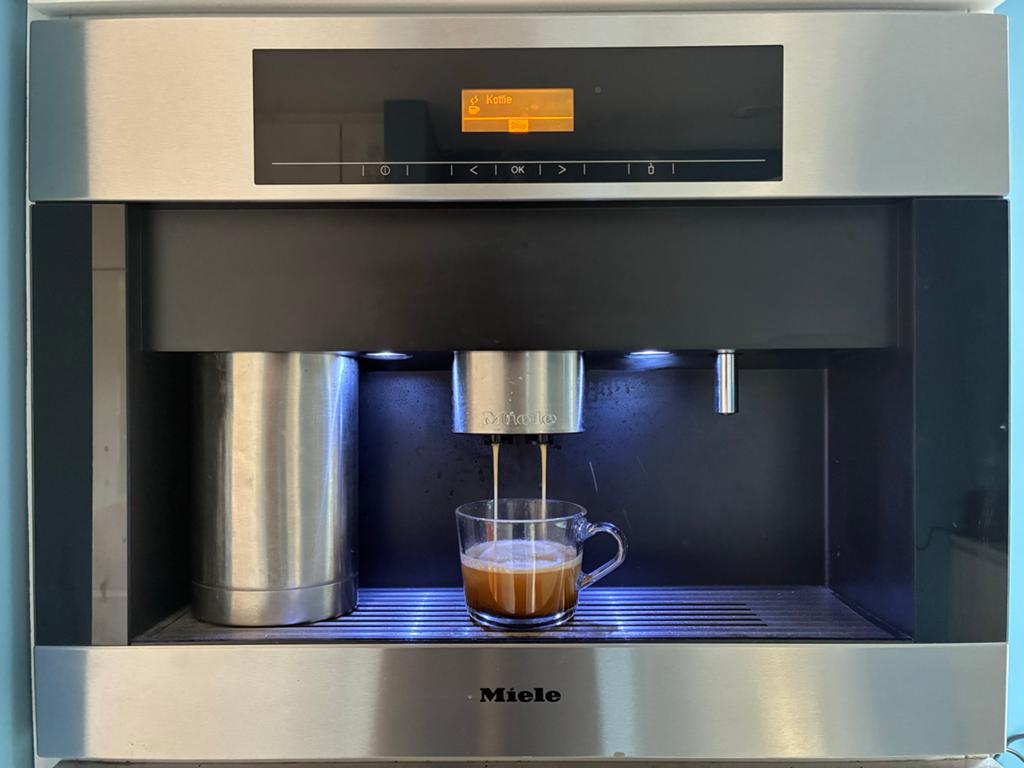 Miele CVA 5065 Inbouw Koffiemachine, Witgoed en Apparatuur, Koffiezetapparaten, Ophalen, Gebruikt, 10 kopjes of meer, Koffiemachine