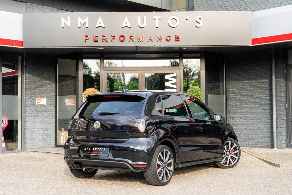 Volkswagen Polo 1.4 TSI GTI ORIGINEEL 180PK!/PANO/CRUISE CON, Auto's, Volkswagen, Euro 5, Zwart, 4 cilinders, 179 pk