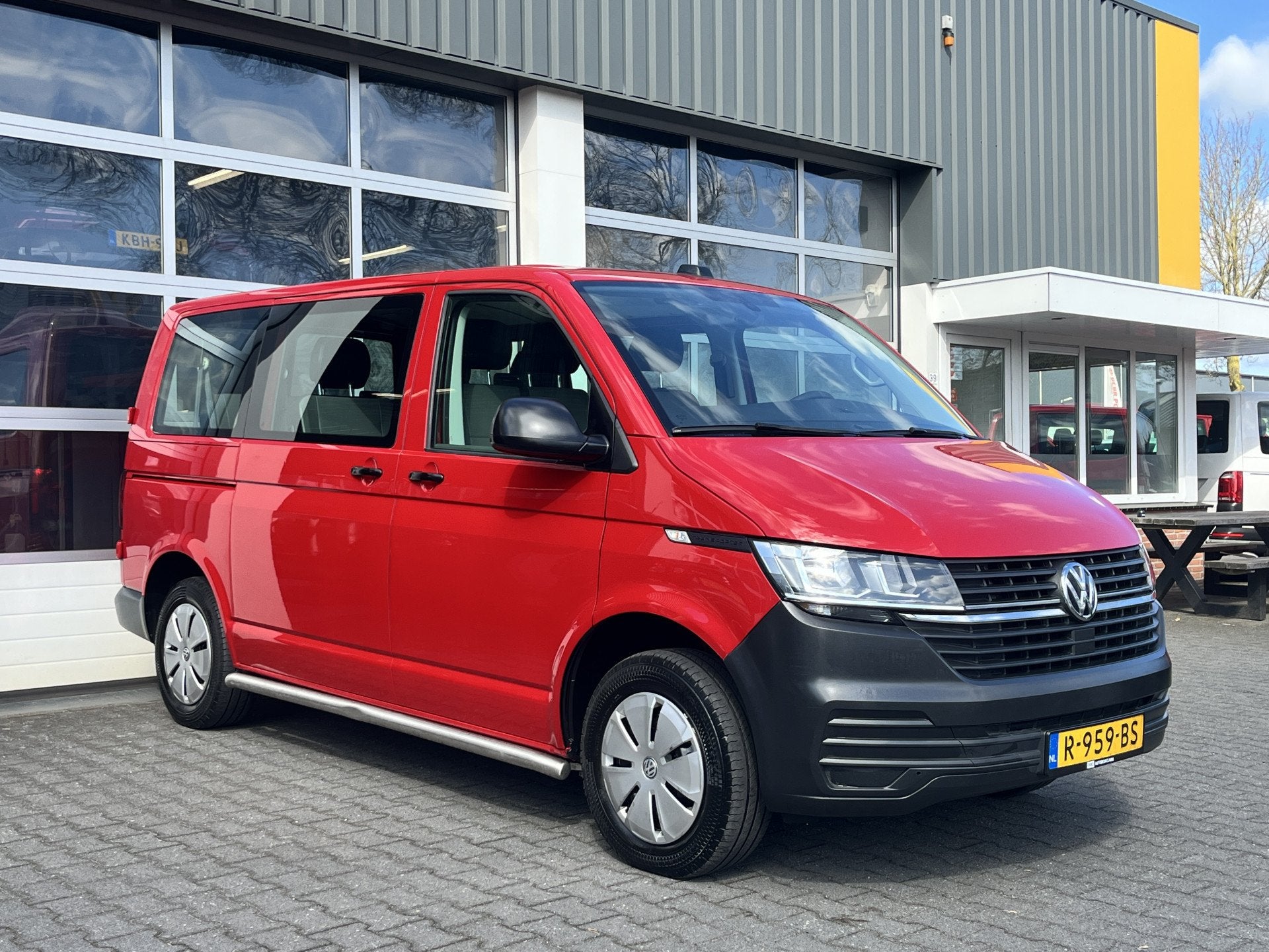 Volkswagen Transporter Kombi 2.0 TDI L1H1 Exportprijs ! 9-pe, Voorwielaandrijving, Gebruikt, 241 €/maand, Origineel Nederlands