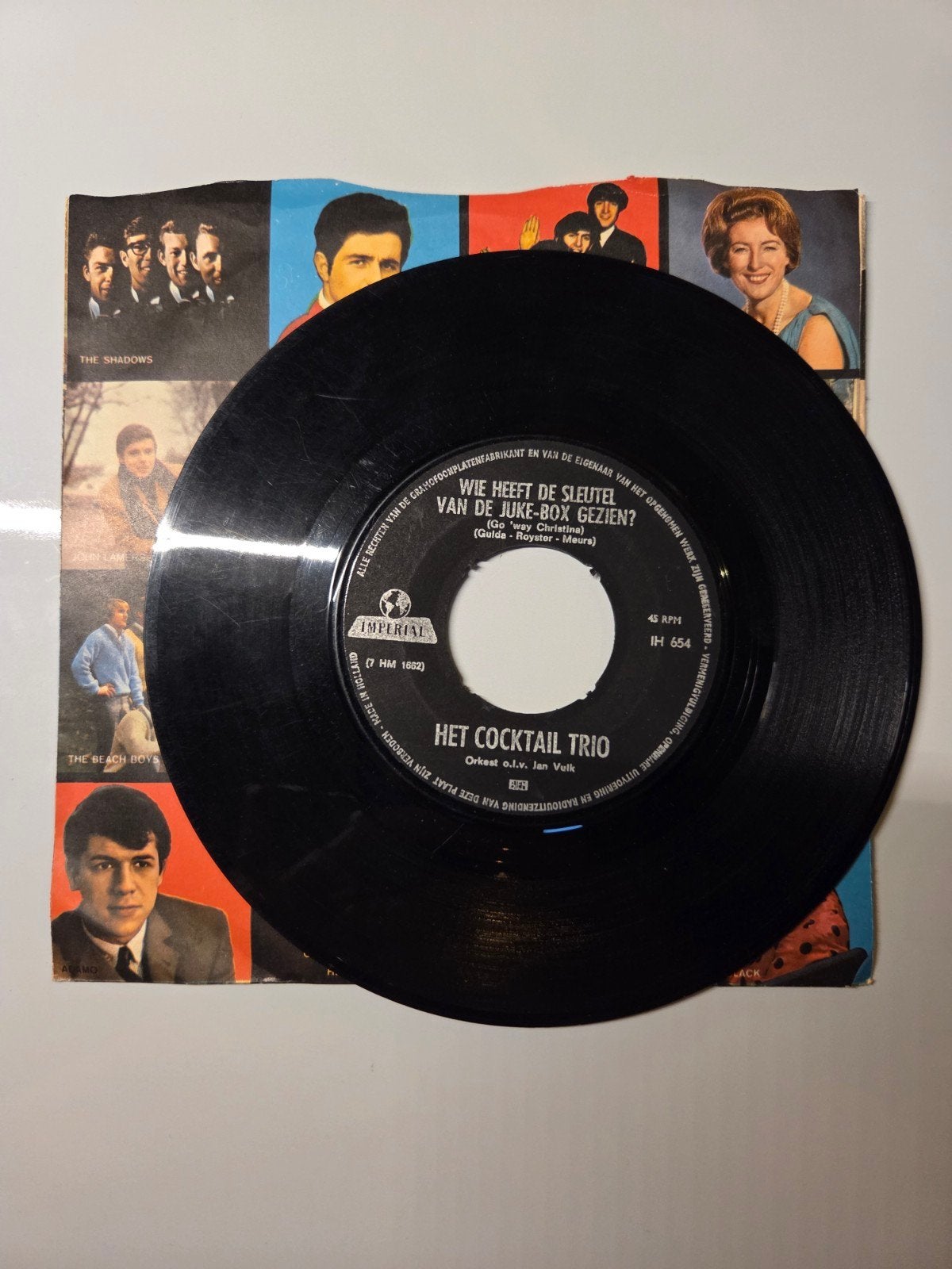 Het Cocktail trio - Wie heeft de sleutel van de juke-box, Ophalen of Verzenden, Gebruikt, 7 inch, Nederlandstalig