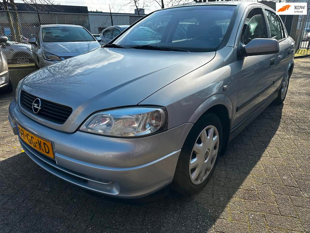 Opel Astra 1.8-16V Pearl automaat, Auto's, Opel, 125 pk, 4 cilinders, 1796 cc, Bedrijf