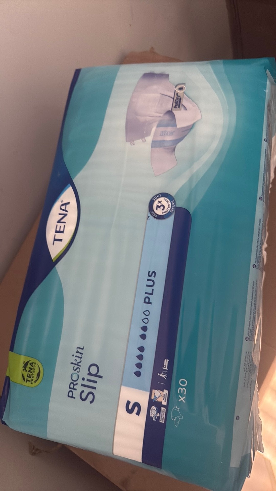 Tena slip maat s, Ophalen of Verzenden, Nieuw