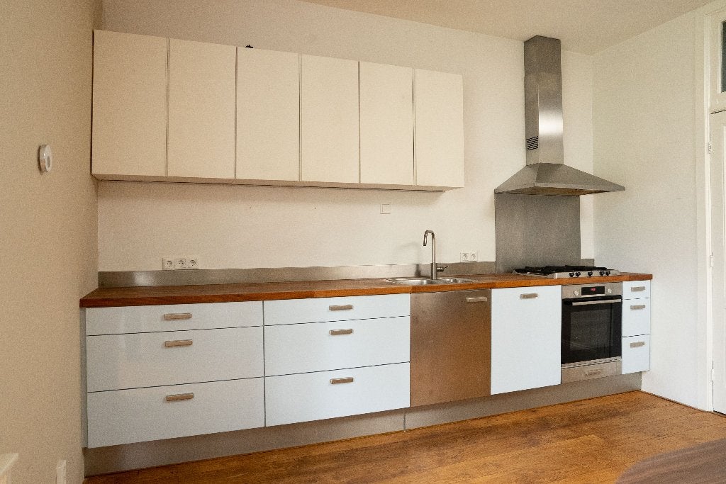 Keuken te koop (optie: vaatwasser, gasfornuis en afzuigkap), Ophalen, Blauw, Enkelwandige keuken, Hout