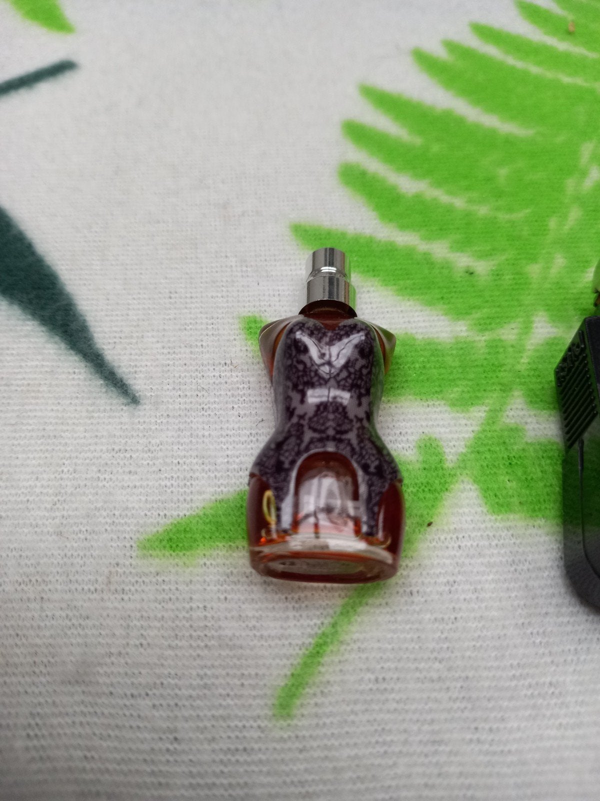 Vintage parfumflesjes, Ophalen of Verzenden, Zo goed als nieuw, Parfumfles, Gevuld