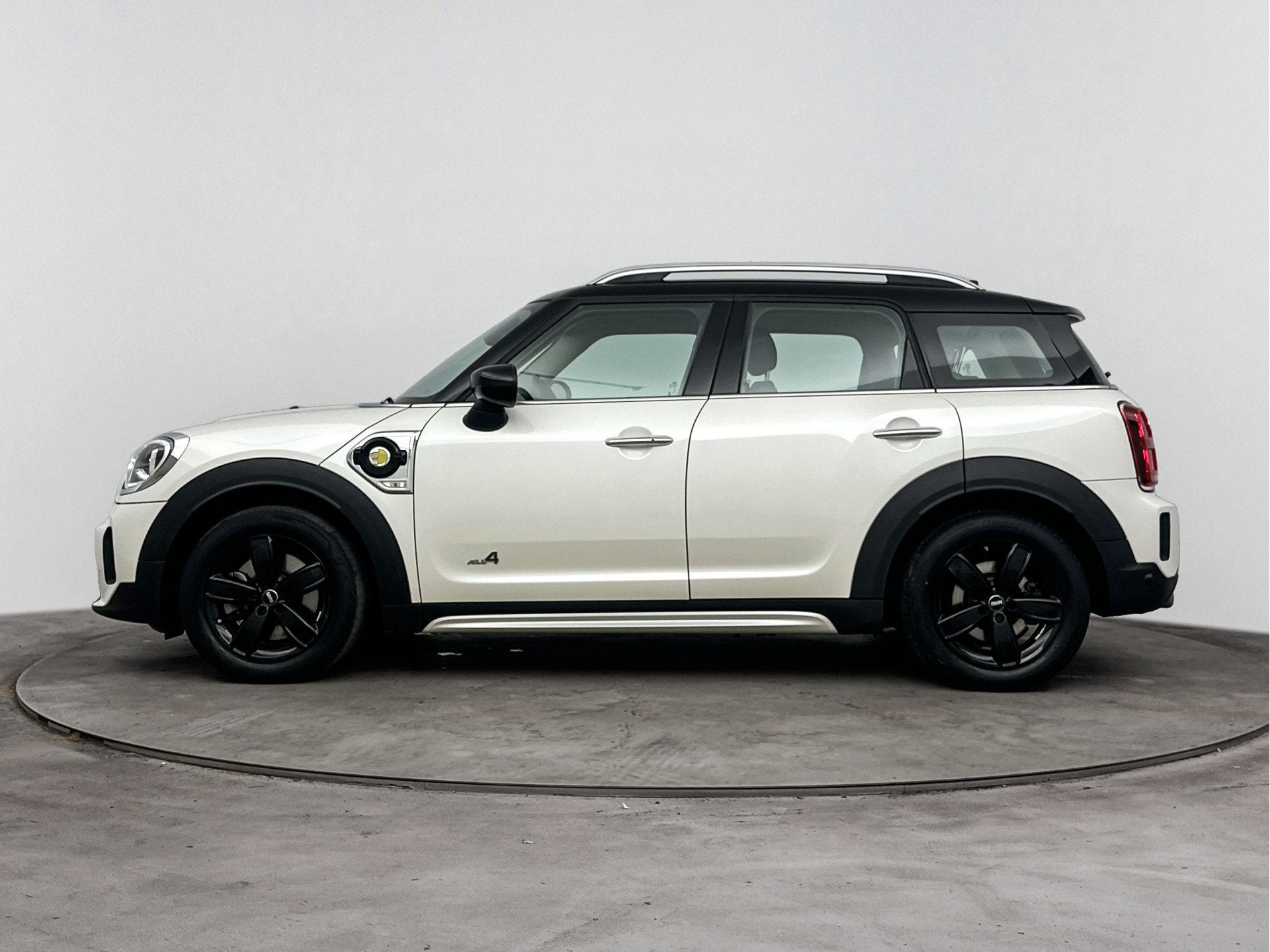 MINI Countryman Cooper SE ALL4 Classic Automaat / Achteruitr, Auto's, Dealer onderhouden, Gebruikt, Countryman, Met garantie (alle)