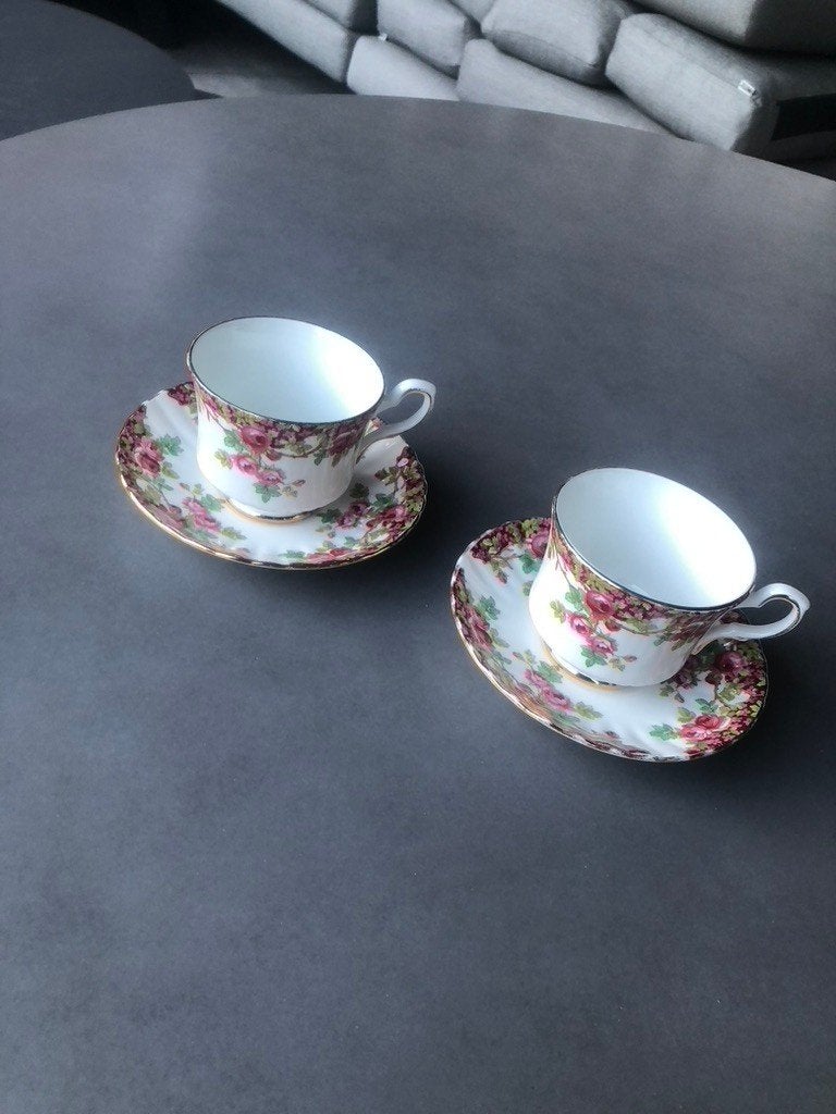 2 Royal Stafford koffie kop- en schotels, Overige merken, Verzenden, Zo goed als nieuw, Overige stijlen