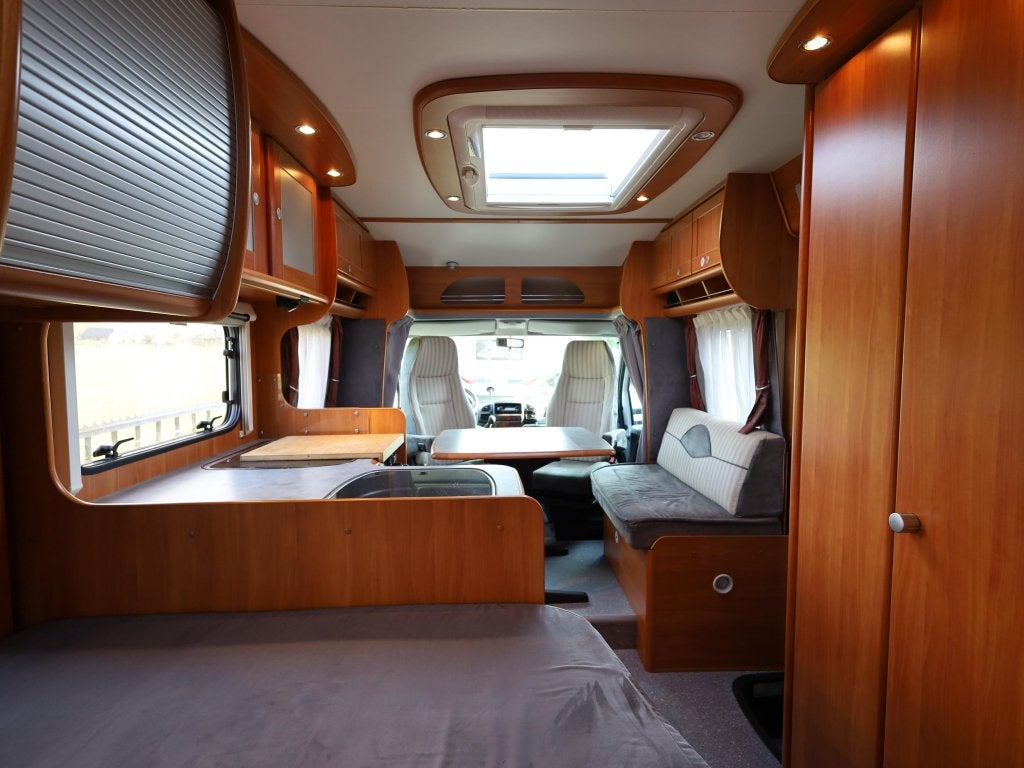 Dethleffs Advantage T 5801 Elegance, Niet ingevuld, Ringverwarming, 6 tot 7 meter, Bedrijf