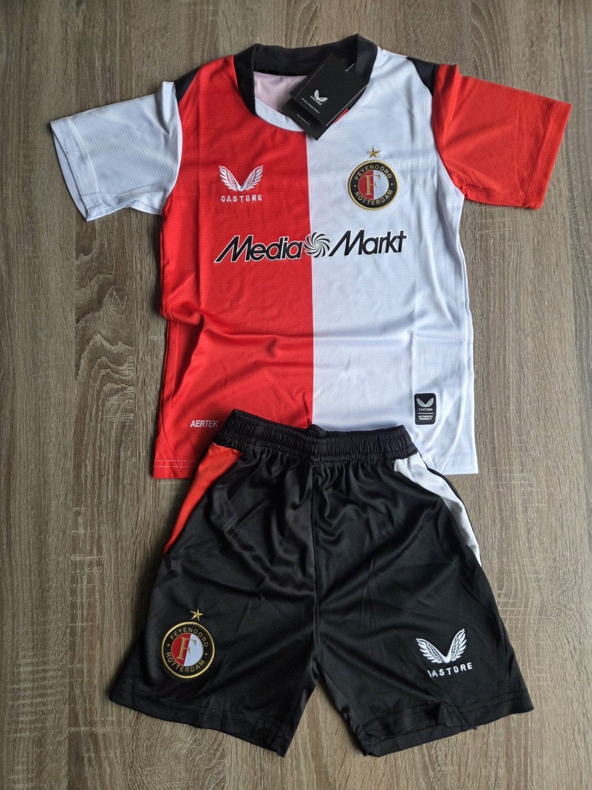 Feyenoord Thuis Tenue Maat 128-134, Ophalen of Verzenden, Zo goed als nieuw