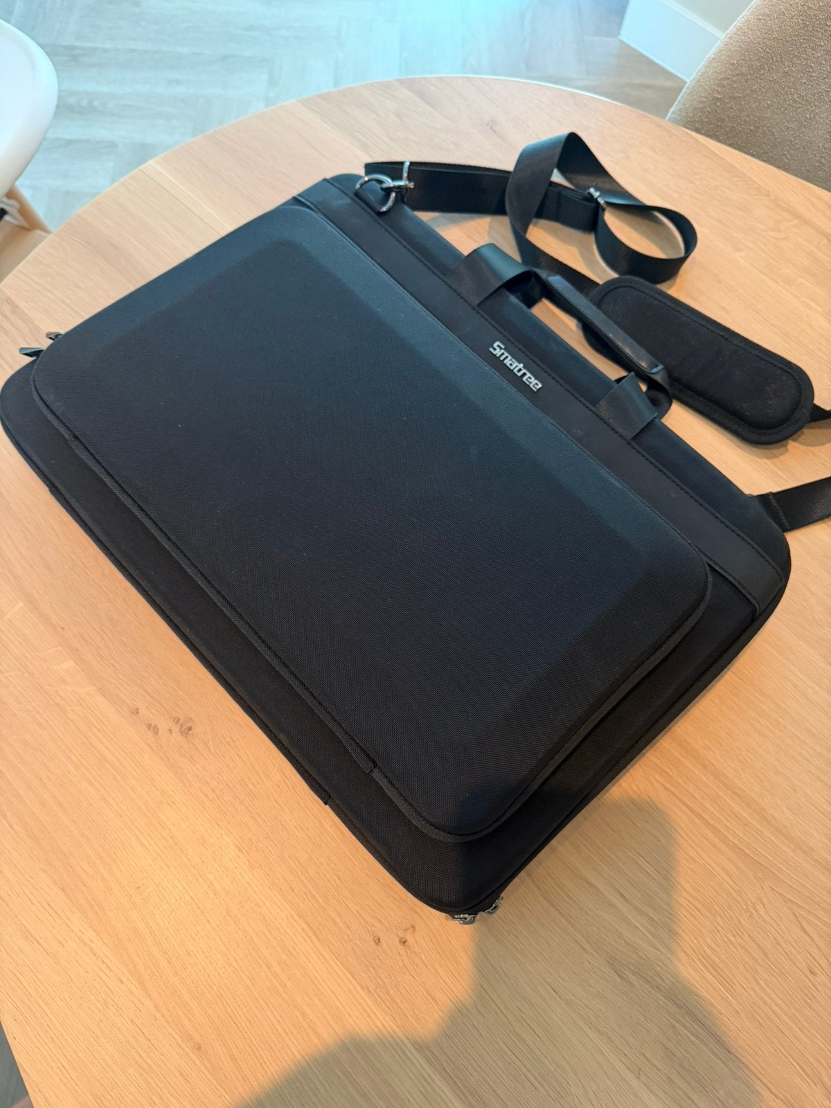 Smatree 17-18 inch Harde Laptoptas – Zo goed als nieuw, Computers en Software, Laptoptassen, Zo goed als nieuw, Laptophoes, 17 inch of meer