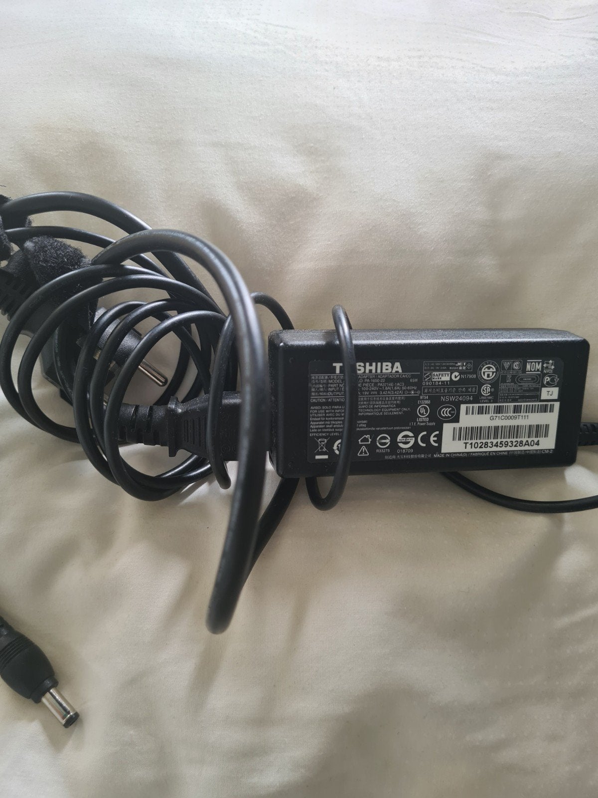 Originele Toshiba laptop oplader - Gebruikt, Ophalen of Verzenden, Gebruikt, Toshiba
