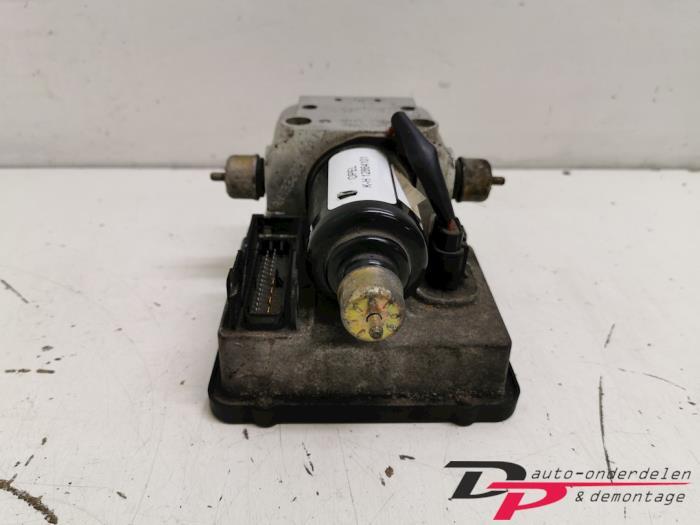 ABS Pomp van een Opel Vectra, Gebruikt, -, -, Opel