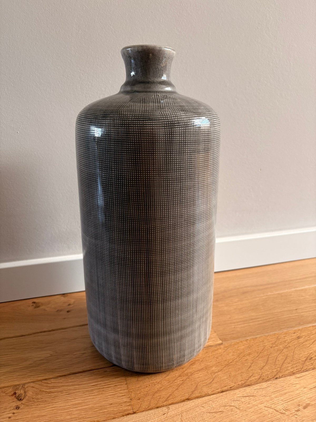 Mooie zware vaas, Ophalen of Verzenden, Zo goed als nieuw, Grijs, 41 cm